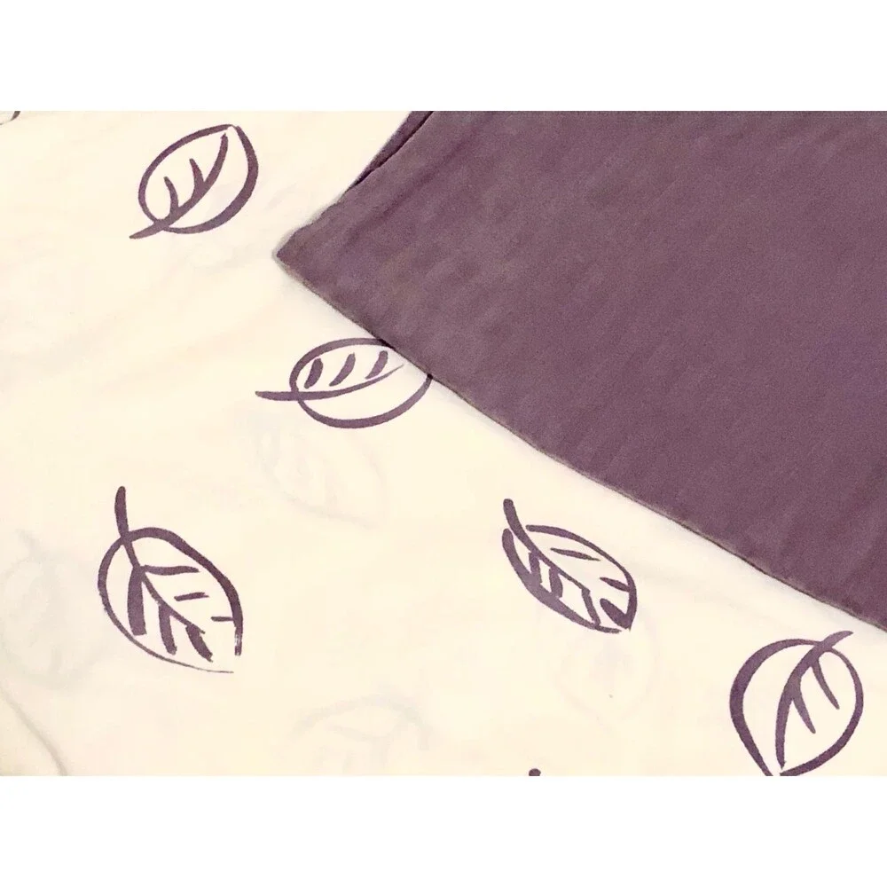 Week End White & Purple Leaf Pattern Throw Decoration Pillows Bed Couch Home